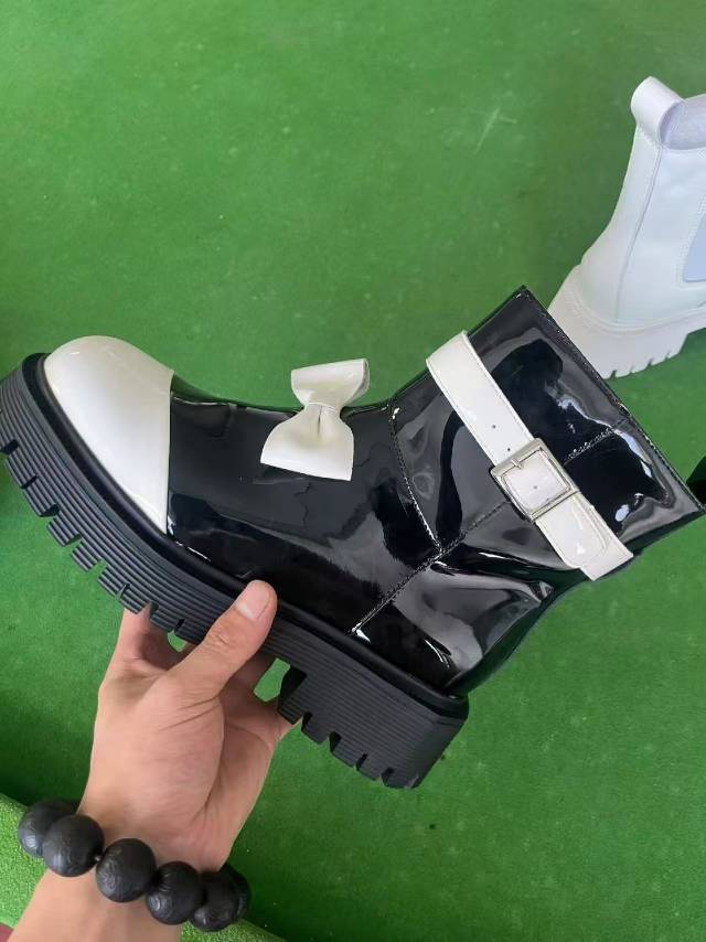 boots