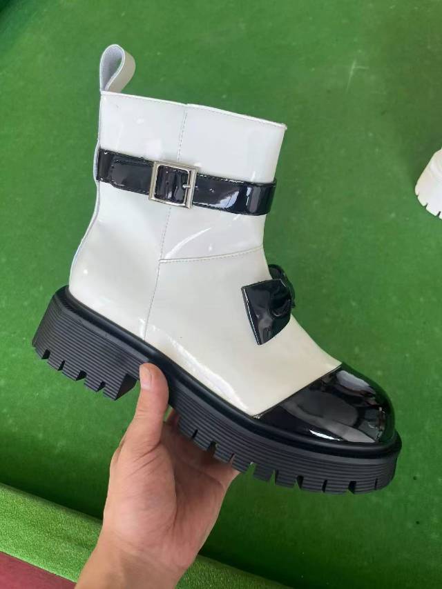 boots 2